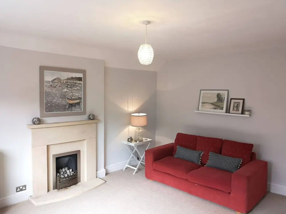 Spacious and Homely 3 Bedroom Clifton Flat