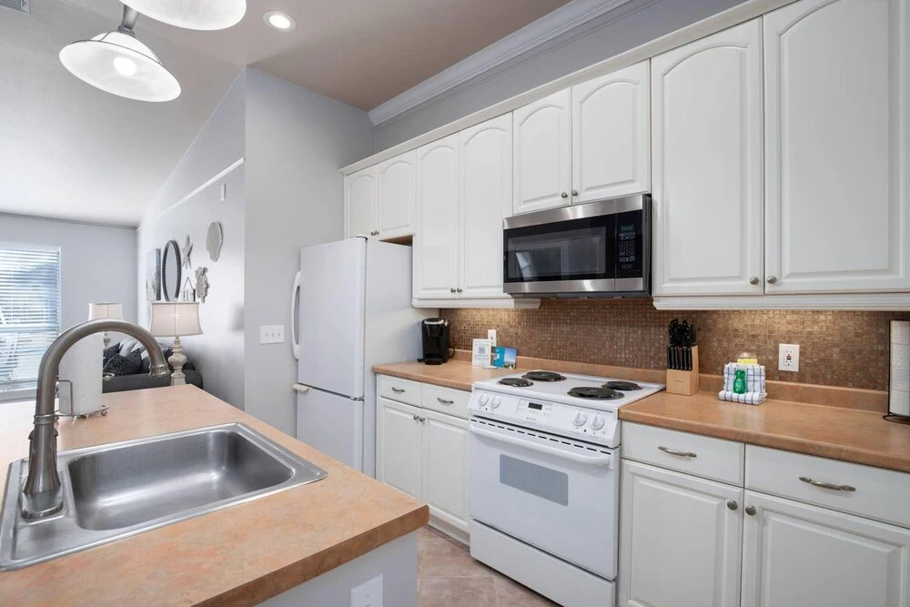 21730 Marlin Ave - Memories on Marlin by Blue Swell