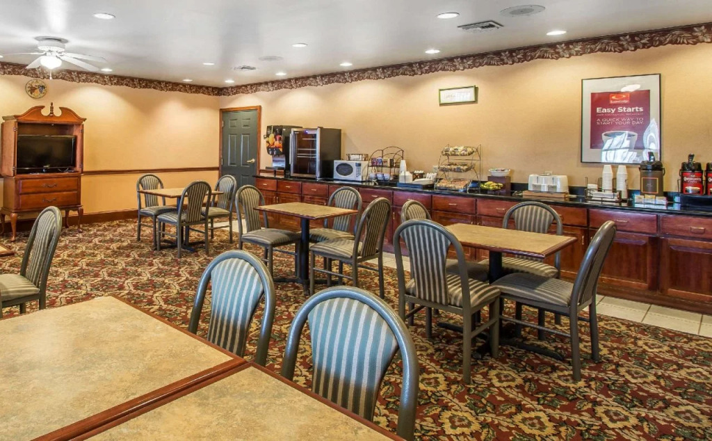 Econo Lodge Inn & Suites Marianna South