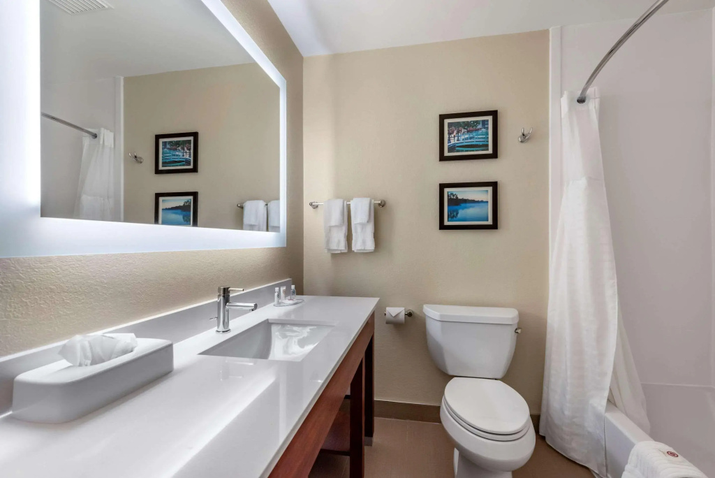 Comfort Inn & Suites Middletown - Franklin