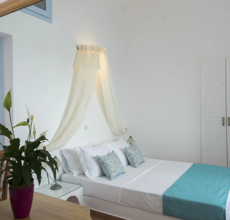 Kastro Suites