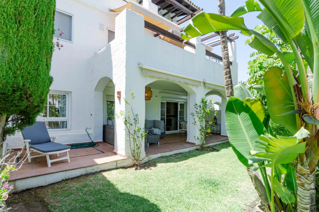 ADE10 - Casa Adelfas Ii by Roomservices