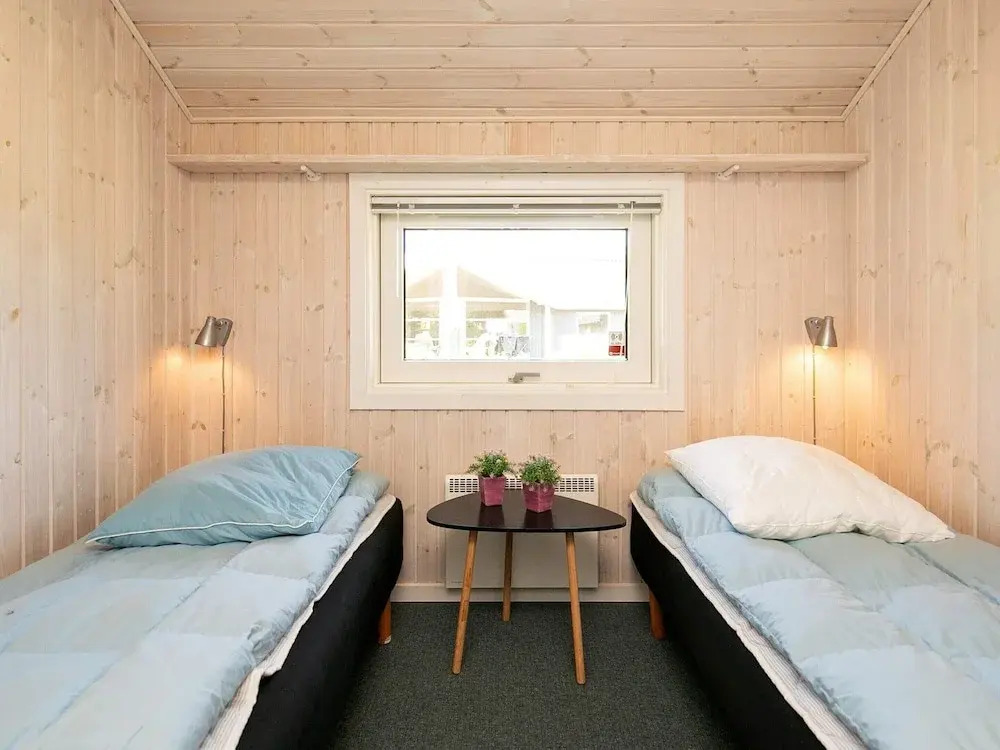 6 Person Holiday Home in Vaeggerlose