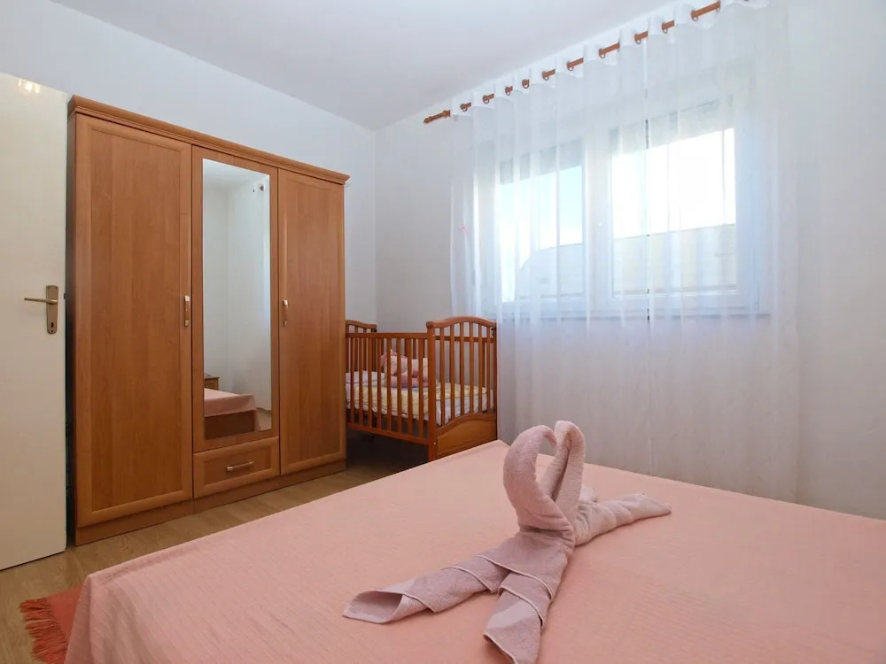 Apartment 1789