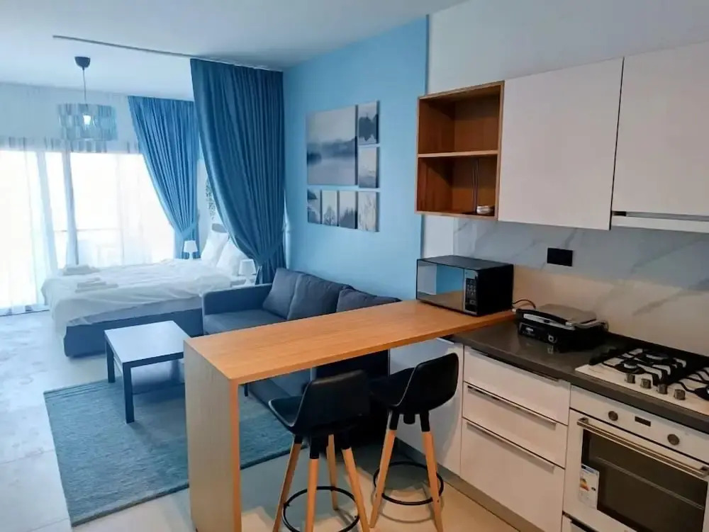 Azure Seaview Studio in Caesar Blue
