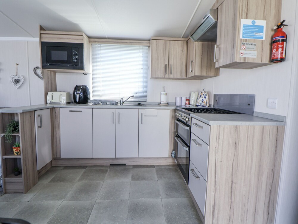 V9 Ty Mawr Holiday Park