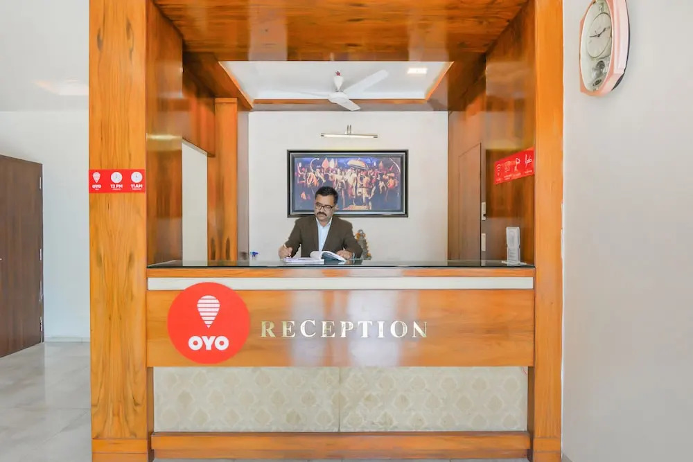 OYO 18493 Hotel Sai Sparsh