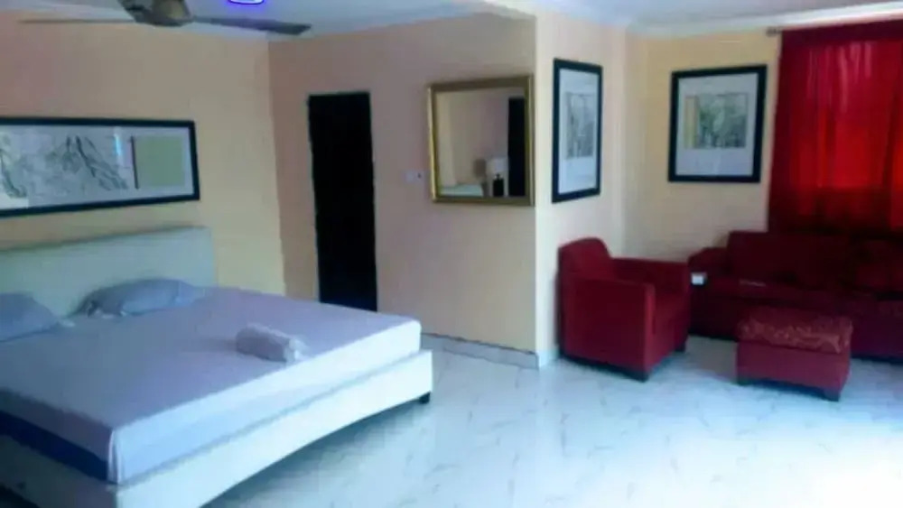 Sonnys Inn And Car Rentals