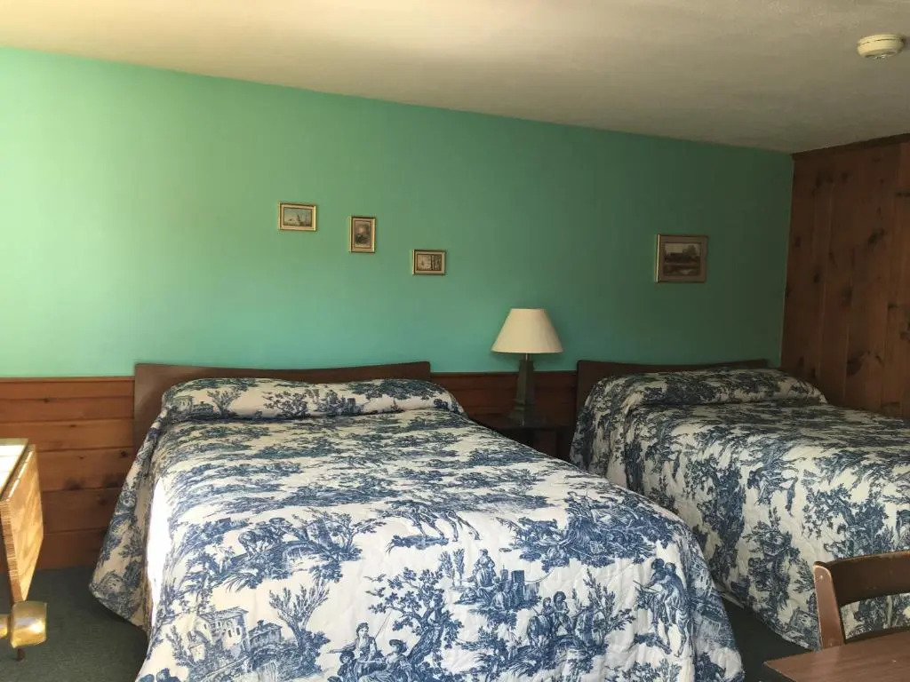 Bass River Motel