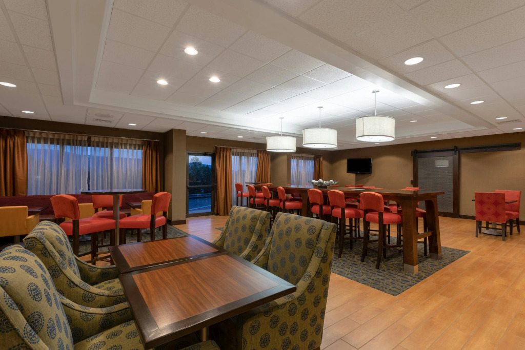 Hampton Inn Bedford