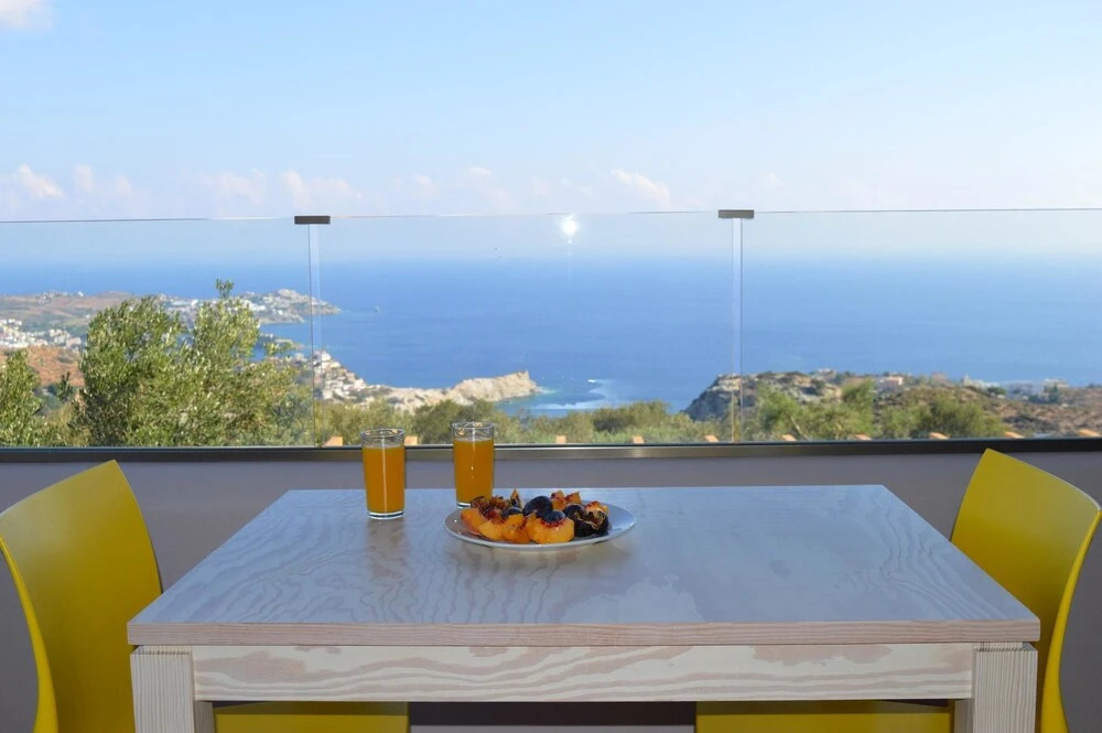 Villa With 7 Bedrooms in Agia Pelagia, With Wonderful sea View, Privat
