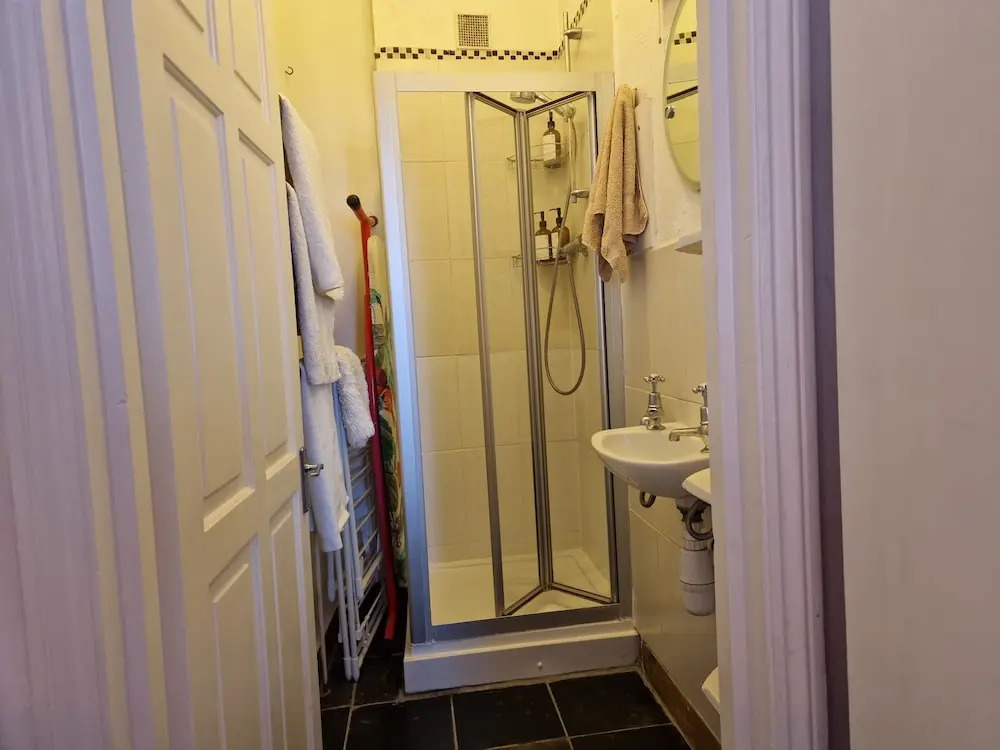Charming 1-wall Bed Comfortable Studio in Nwlondon