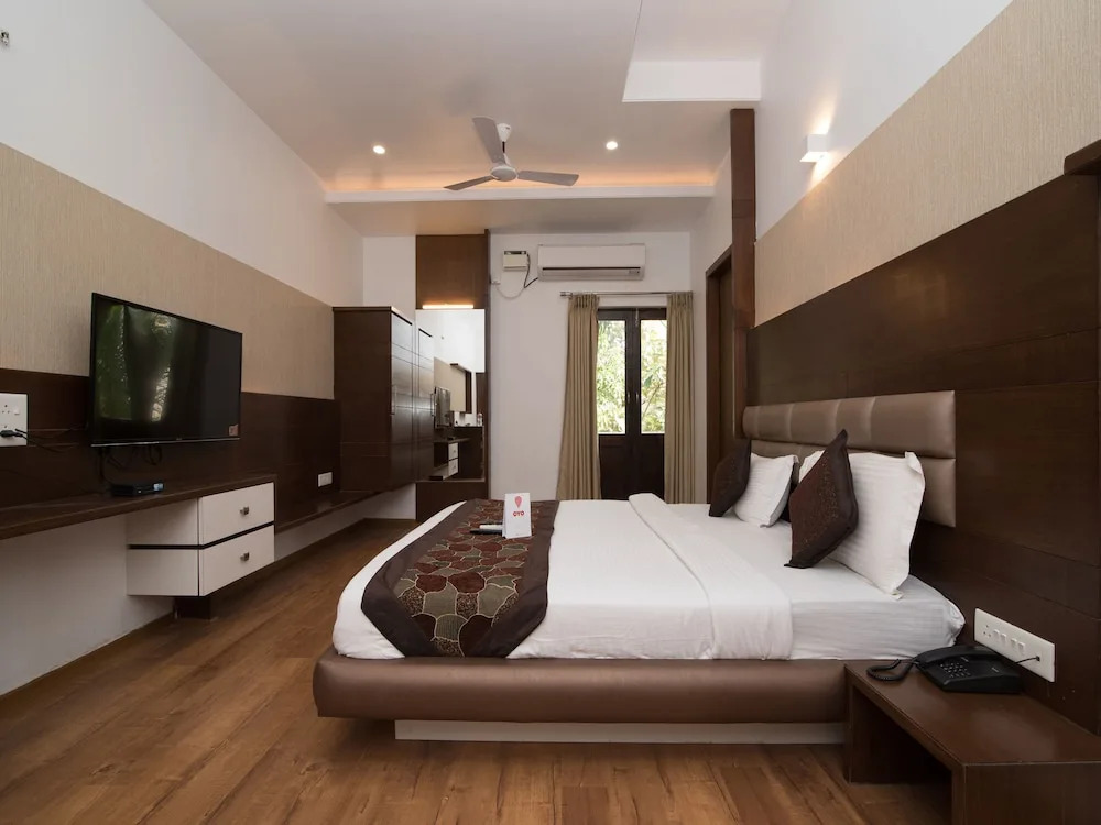OYO 10000 Hotel Aquolim