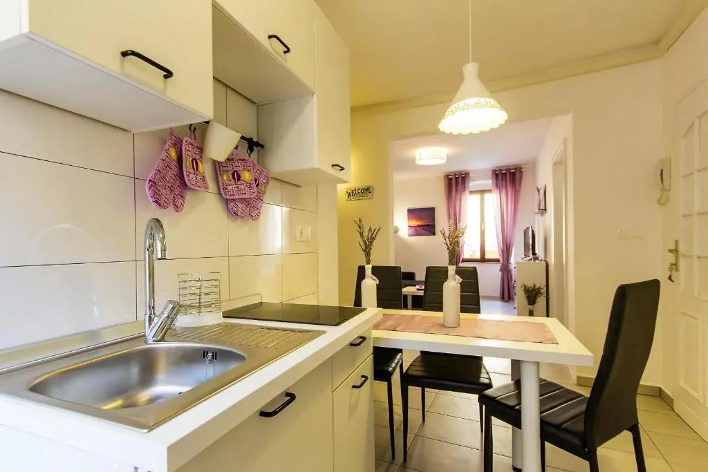 Center Apartment Lori