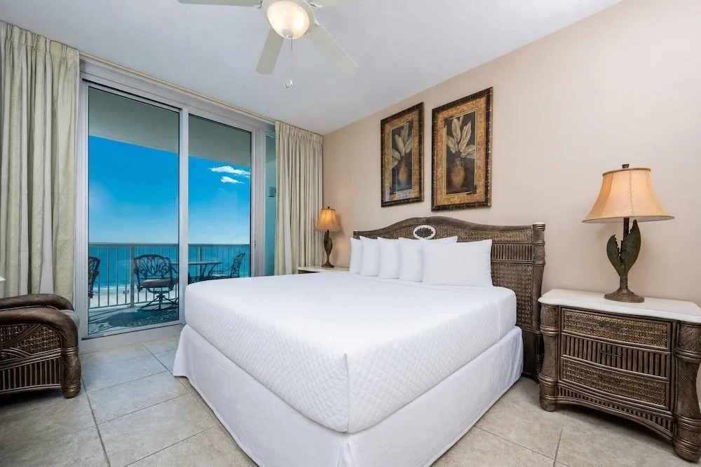 Island Tower 601 3 Bedroom Condo