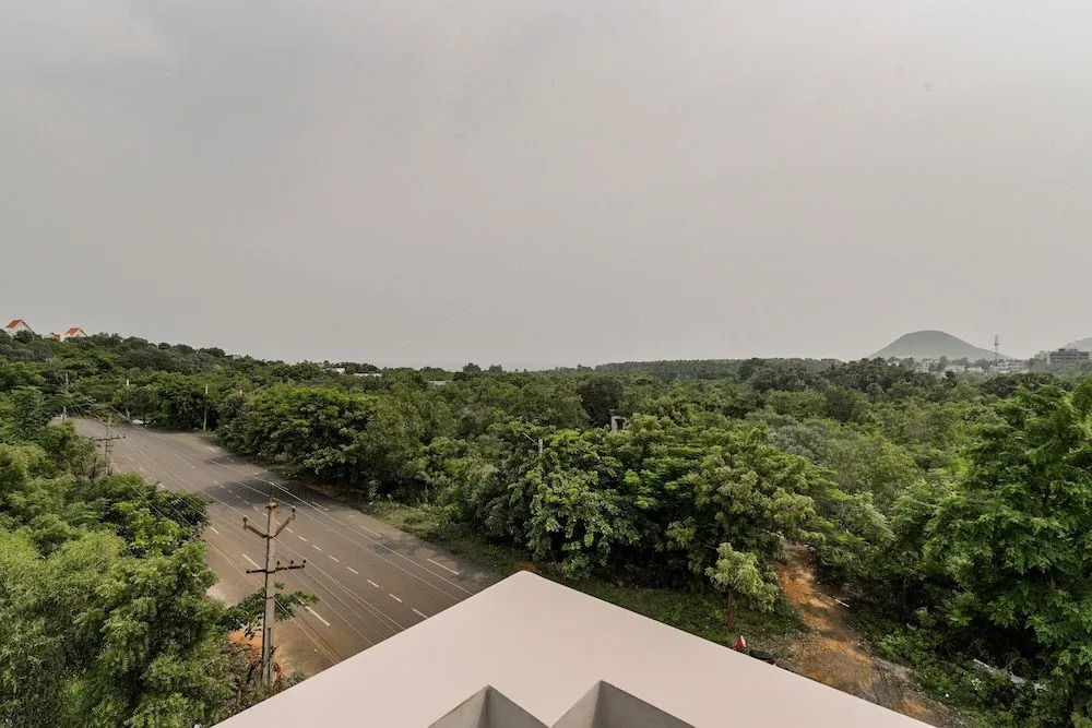 Oyo 18989 Sai Residency