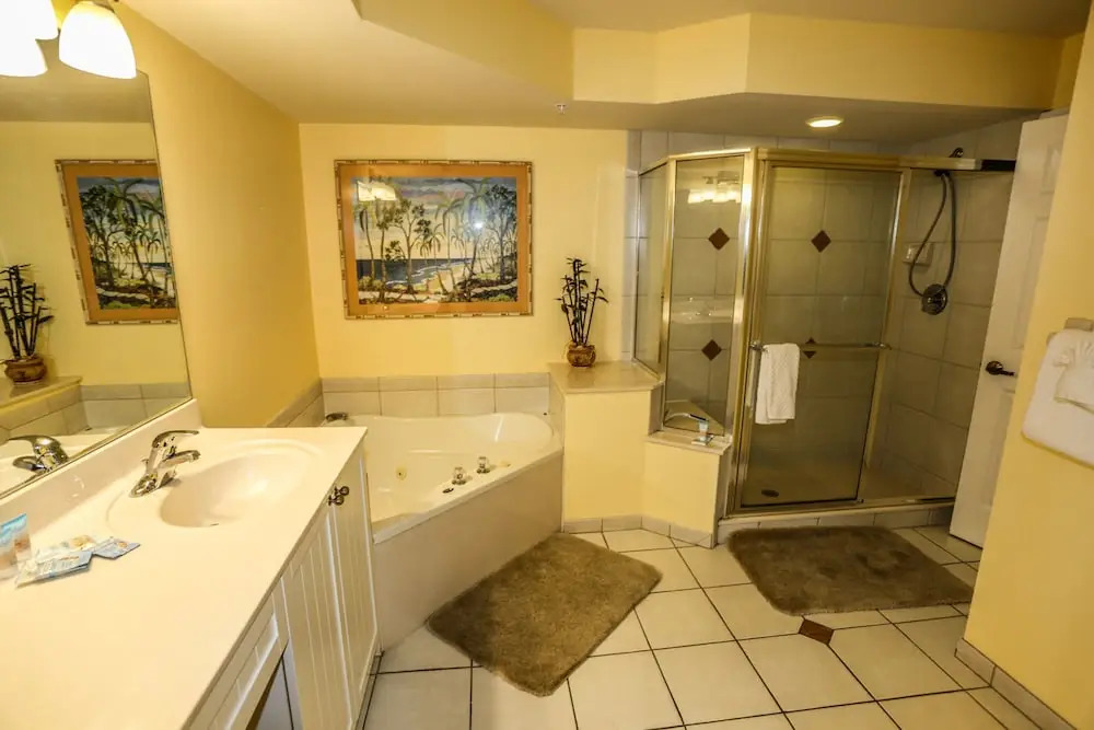 Lovers Key Resort 704