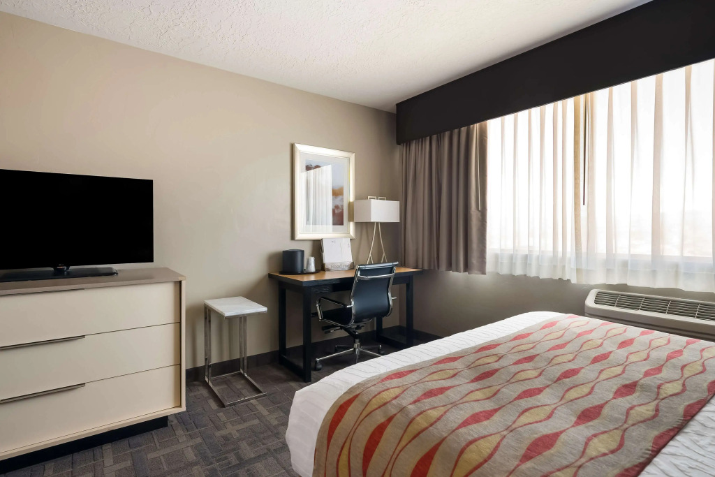 Best Western Plus Landmark Hotel