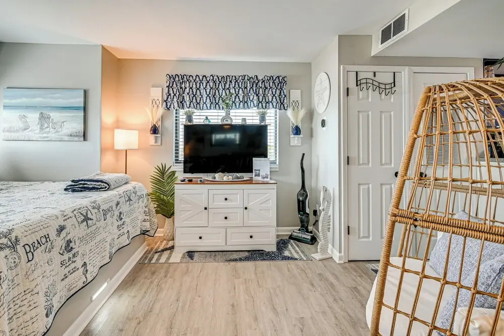 Pools, Hot Tubs & Ocean Access: Myrtle Beach Condo