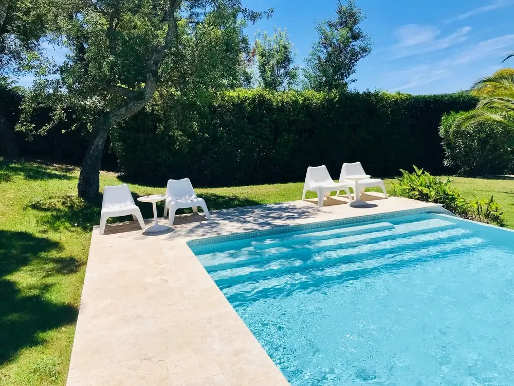 Villa white