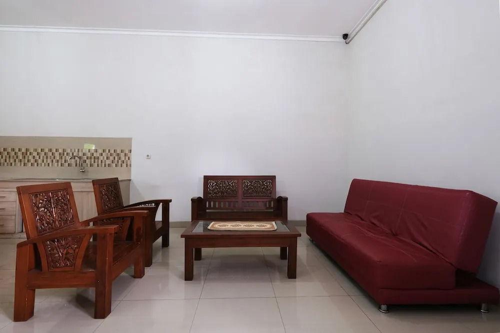 OYO 2231 D'kost