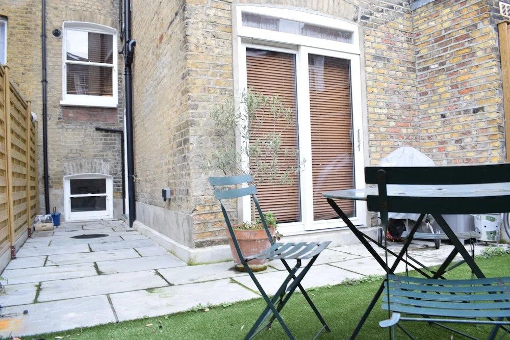 2 Bedroom Appartment With Garden, Sleeps 4