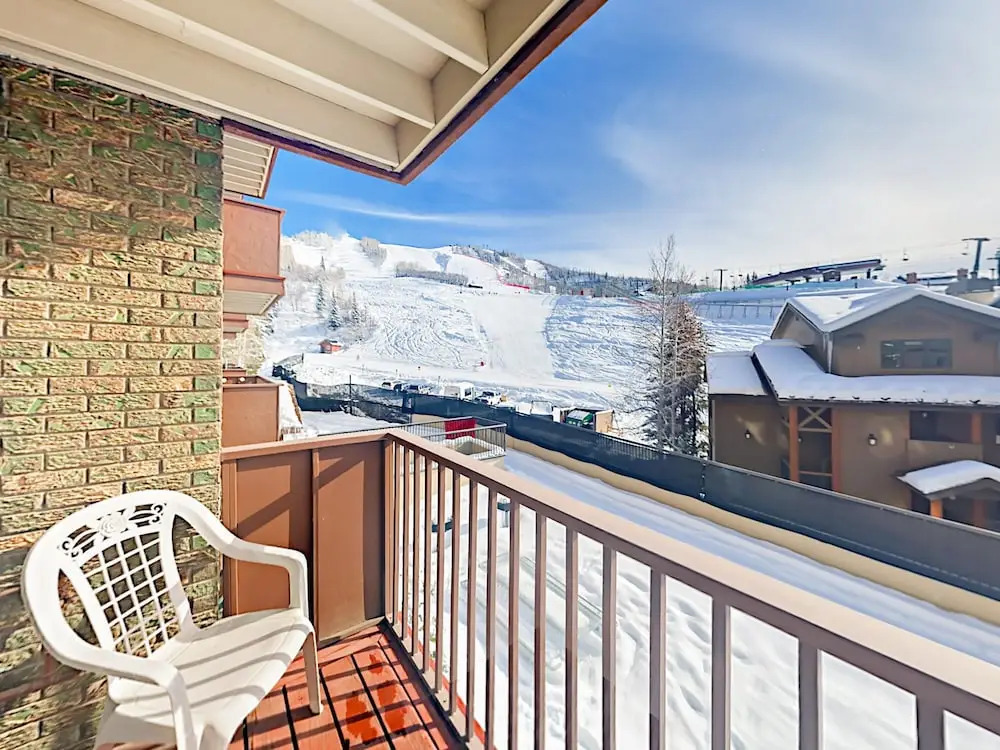 2255 Storm Meadows 425 Condo - 2 Br condo by RedAwning