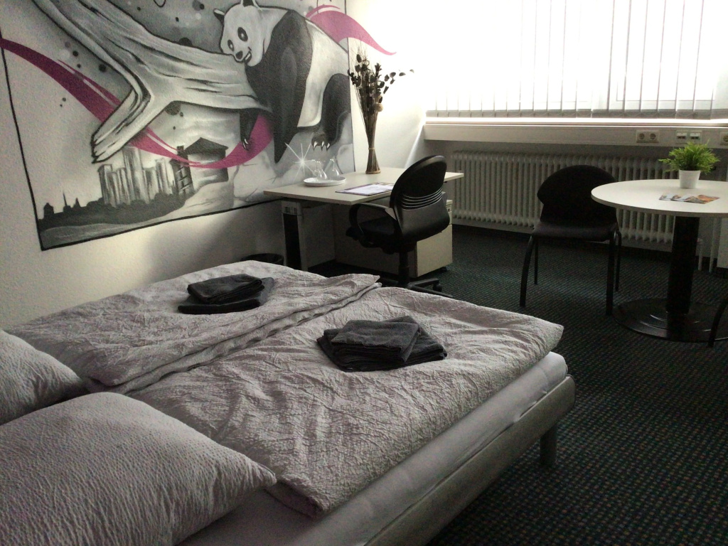 Hostel Hamm by Geronimo