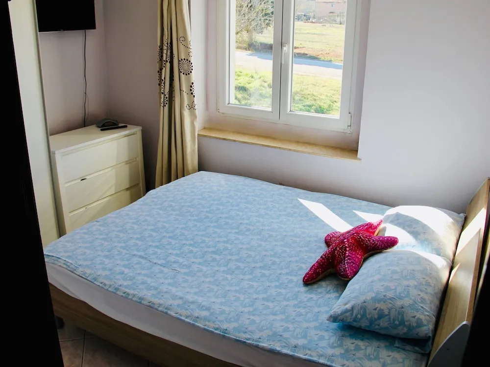 Simplistic Marijas Apartment in Fažana near Sea Beach