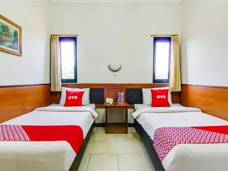 OYO 3793 Cihampelas Hotel 2