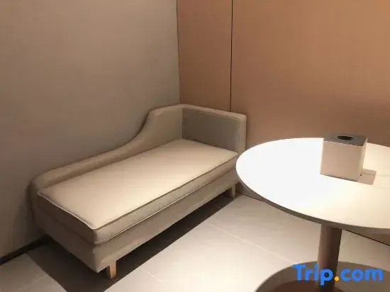 Understand Li .Hotel