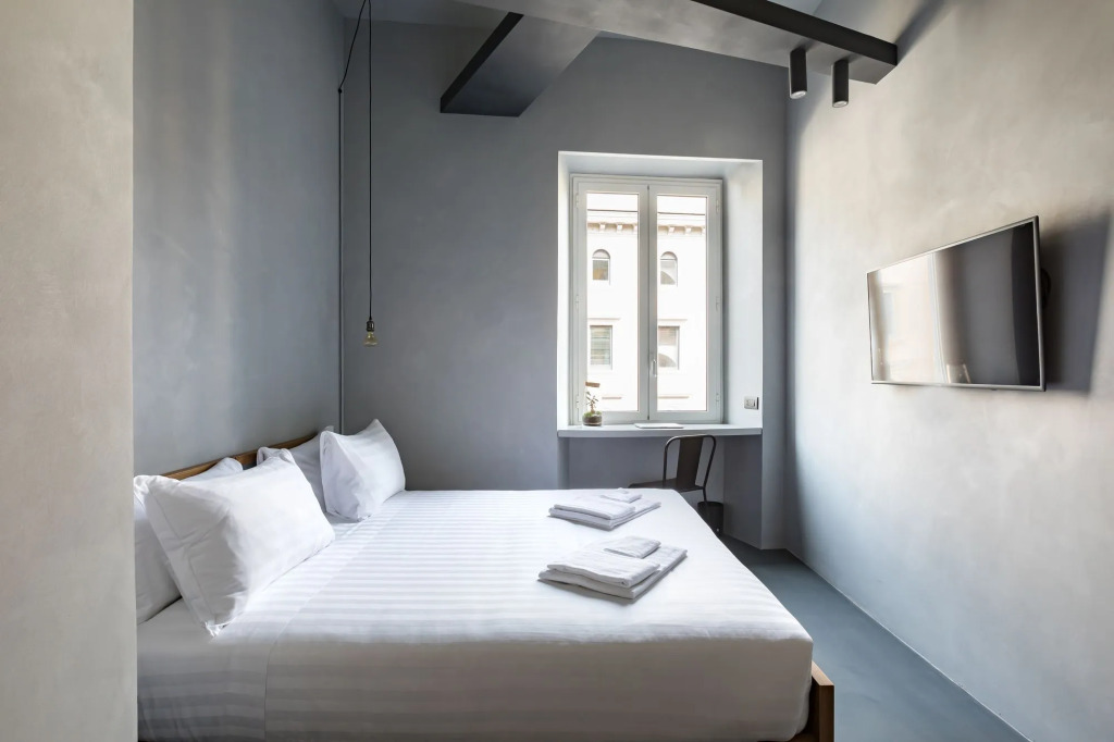 Pietra - The Italian Stay Collection