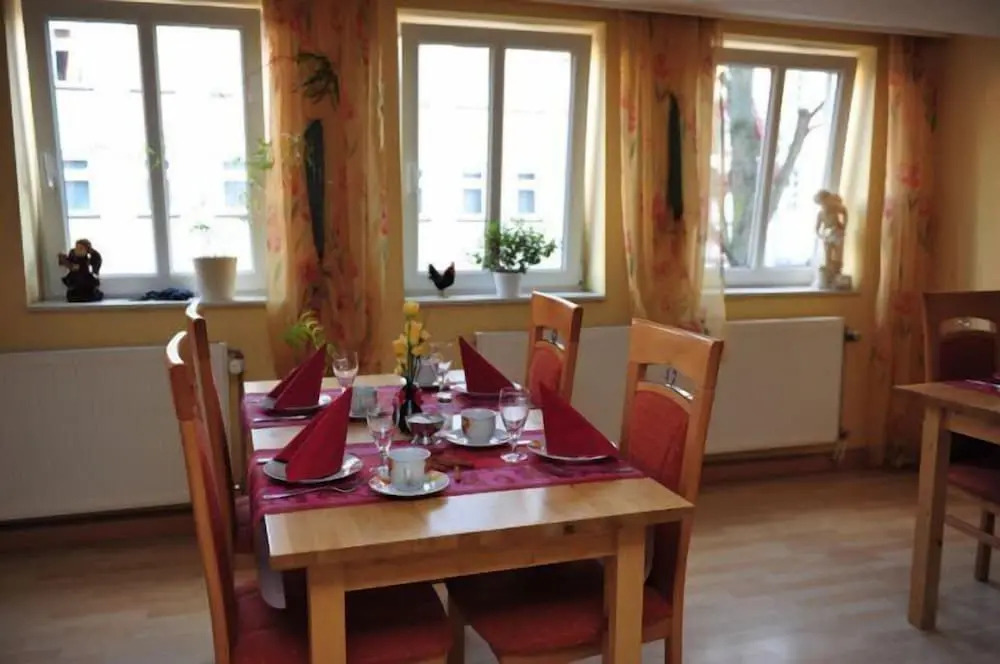 Hotel Hirsch Garni