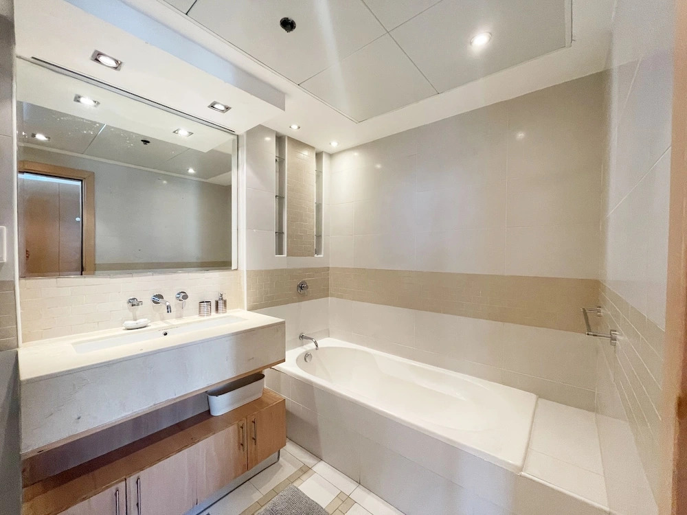 Park Island - Blakely 2502