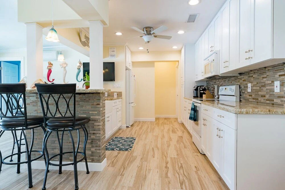 261 11th St Home