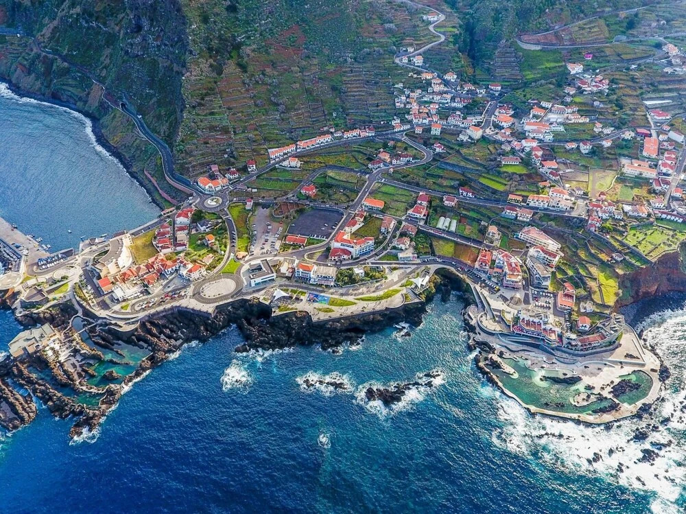 Chalet do Monte no Porto Moniz by Homie