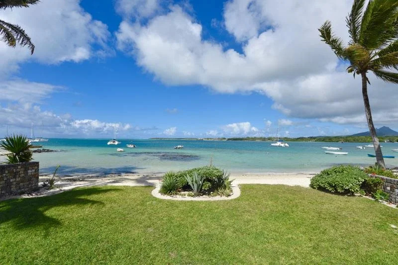 Turquoise Bay Beach Apartments Trou dEau Douce