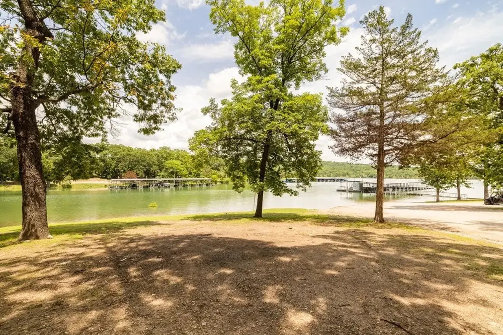 Kimberling Cove H19
