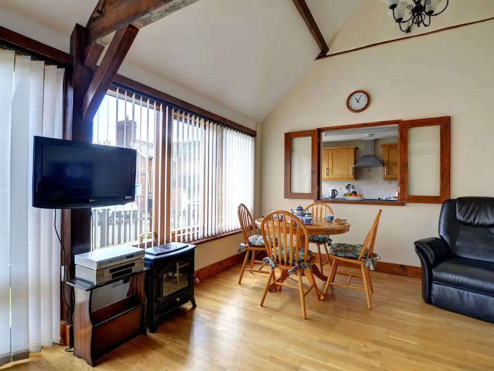Cozy Holiday Home in Berriew near River Rhiw