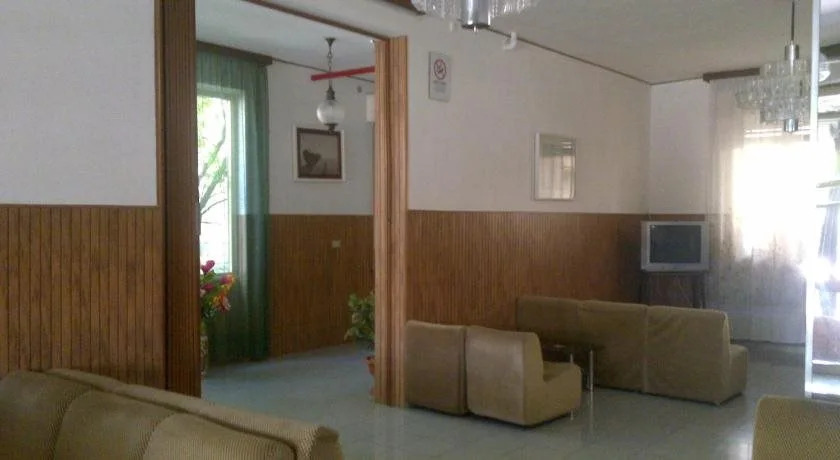 Hotel Elvira