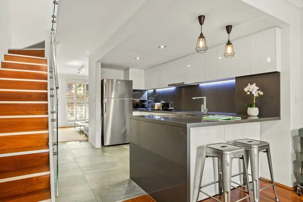 Elegantly Modern 2-bed In The Heart of Chippendale