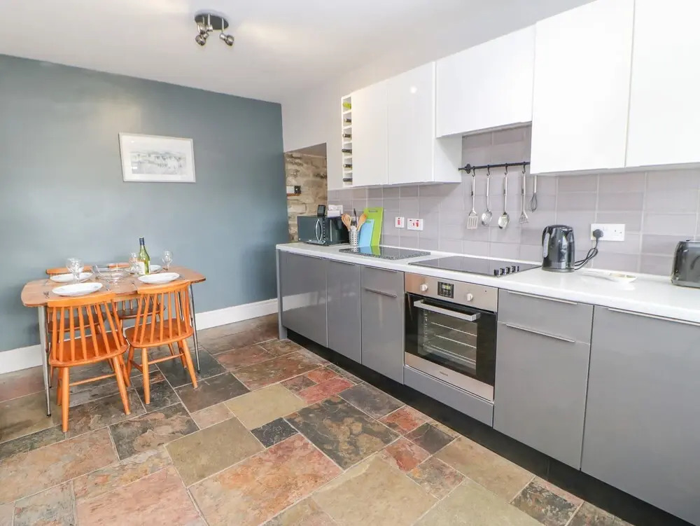 1 Braeside