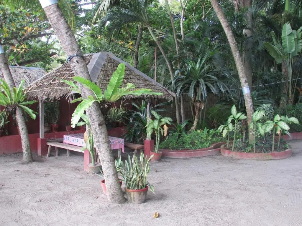 Felipa Beach Residence - Ilang Ilang