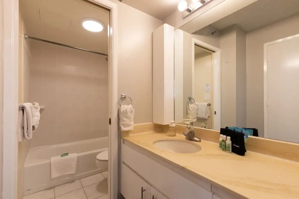 Tower 1 Suite 2506 - Qp 1 Bedroom Condo