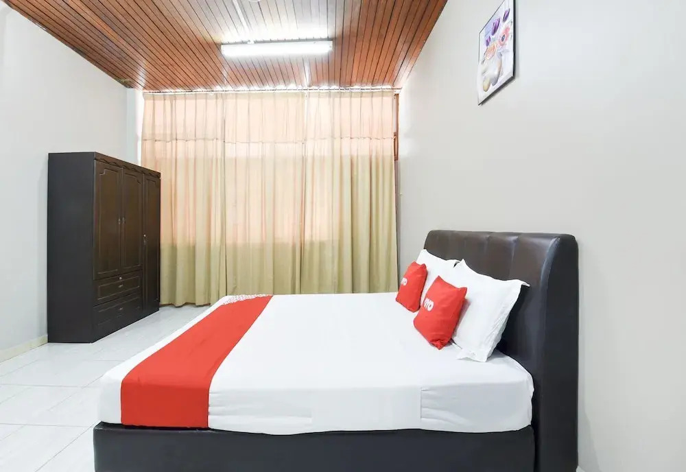 OYO 91052 Hotel Kenangan