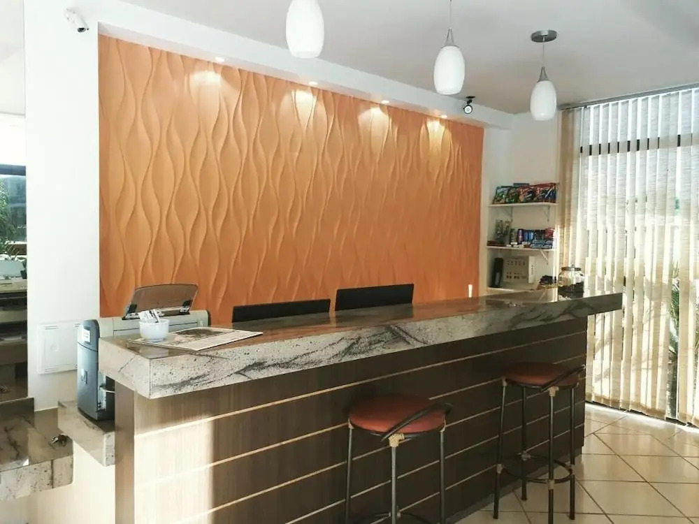 Almeida'S Hotel