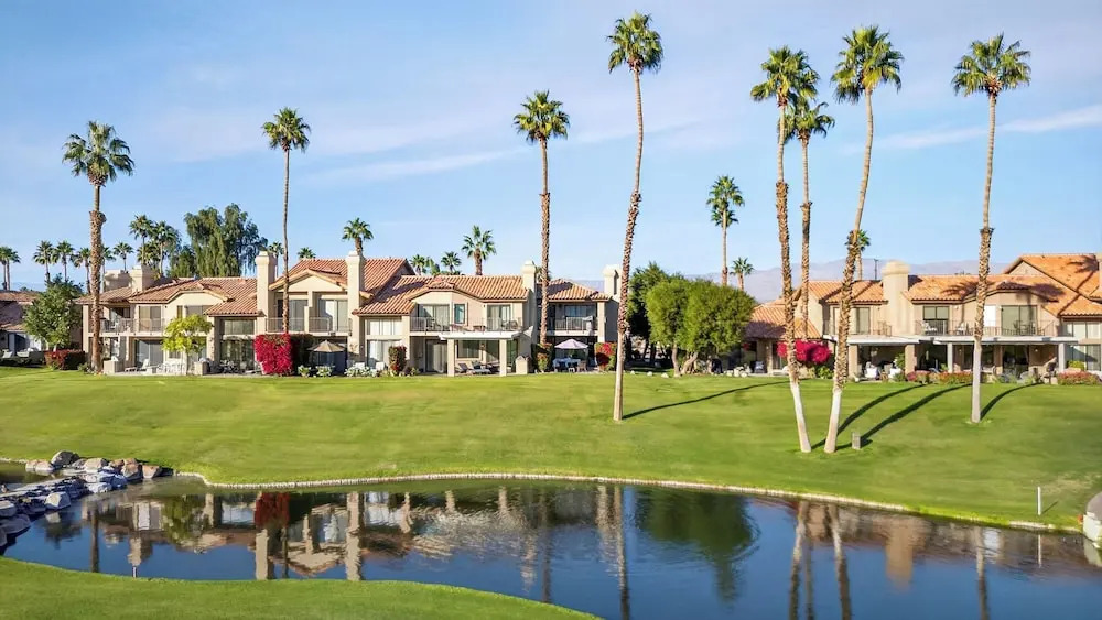 Palm Desert Fairway Condo With Firepit, Grill & Views Fairway Vista by Avantstay