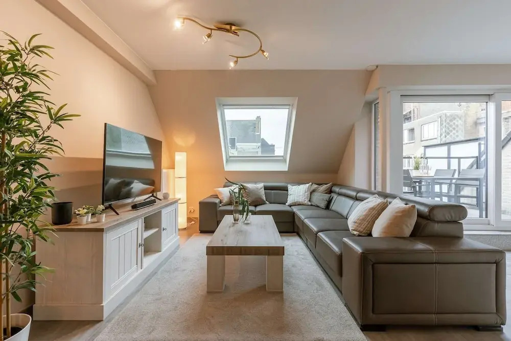 Spacious 3-bedroom Apartment in Oostende