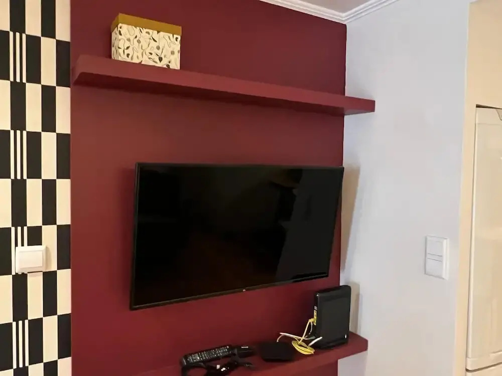 Santos · Designer Retreat: 1 Bedroom apt