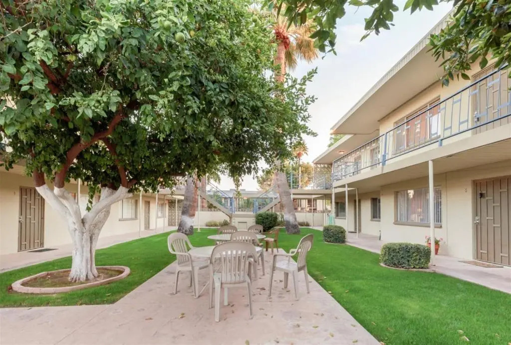 6906 E 4th St #13, Scottsdale